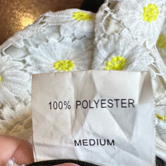 Judith March medium black daisy romper lace embroidered floral halter cutout - Picture 10 of 13